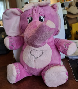 Knuffel roze Olifant met strikje en hartje op buikje