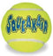 Kong Squeakair Ball - Hondenspeelgoed - 8 cm