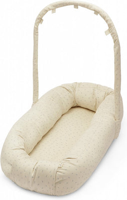 Konges Sløjd Babynest met boog voor speeltjes - Petit Bisou Blue