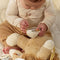 Little Dutch Safari Friends - Activiteitenknuffel Leeuw - Zachte vriend met texturen en bijtring - Beige