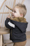 Dirkje Jongens Vest - Vest met badge - Maat 104 - Antraciet/off white