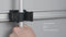 Toolflex One - Gereedschapsophangsysteem - 54 cm Aluminium Rail - 5 Flexibele Houders - Geschikt voor Ø15-35 mm Gereedschappen - Oranje