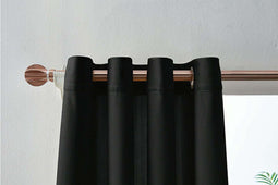 Larson - Velvet Gordijnen - 1.4m x 2.5m - Ringen - Zwart