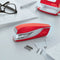 Leitz WOW Bureau Nietmachine - Nietapaciteit Van 30 Vel - Inclusief Nietjes - Rood