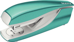 Leitz WOW NeXXt Nietmachine - Nietcapaciteit Van 30 Vel - Inclusief Nietjes - Ideaal Voor Thuiskantoor - Ijsblauw