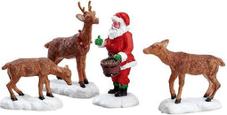 Lemax - Santa Feeds Reindeer - Set Of 4 - Kersthuisjes & Kerstdorpen