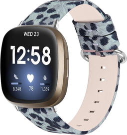 Leren Bandje Geschikt Voor Fitbit Versa 3, Sense - Leopard - Grijs Wit