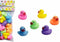Leuke kleine Gekleurde MINI Badeendjes (24st.) - 3 x 3.5 x 3 cm