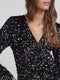 PIECES PCKAM LS Wikkeljurk - V-Hals - Lange mouwen - Glitterdetail - Maat S