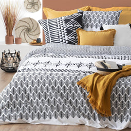 Atmosphera Dekbedovertrek set met 2 kussenslopen 240x220cm Zwart met witte strepen