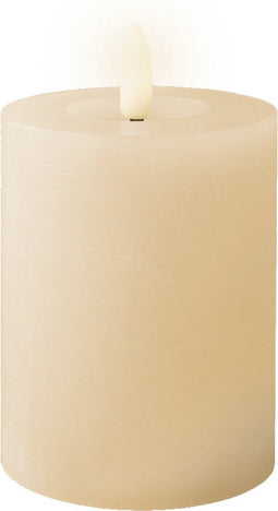 Lumineo LED kaars/stompkaars - creme wit - D7 x H11 cm - met timer - voor binnen
