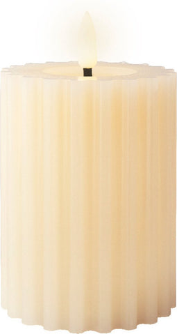 Lumineo luxe LED kaars/stompkaars - creme wit ribbel - D7,5 x H12 cm - timer