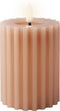 Lumineo Luxe LED kaars/stompkaars - lichtroze - ribbel - D7,5 x H12,3 cm - timer