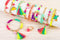 Make it Real Neon Armbanden met Bedeltjes maken