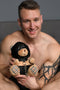 Master Series - Sexy Cadeau - Kinky Knuffel Beer - Vegan Leer - Zwarte en Licht Perzikkleurig