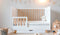 Hypnia - Baby Bed - Cocoon Babybed - Peuterbed - Babybed 70 x 140 - Met Opberglade - Spijlen + Bedhek - Lattenbodem - Bedbodem - Wit Hout - Eenvoudige Montage - Goed Verstevigd - Tijdloze Bedbodem - Geschikt Voor Ieder Matras