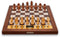 MILLENNIUM The King Performance - Schaakcomputer met adaptieve speellevels. Met frame van echt hout, houten stukken en 81 LEDS voor zetindicatie.