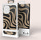 Mio by Mobilize Hoesje geschikt voor Apple iPhone 16 MagSafe Telefoonhoesje Hardcase | Mio by Mobilize Backcover | Geschikt voor MagSafe | Geschikt voor Draadloos Opladen met Magnetische Ring | MagSafe Case - Swirl | Zwart,bruin