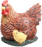 Tuinfiguur broedende kip met kuikens | bruin | 19 cm