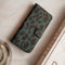 iMoshion Hoesje Geschikt voor iPhone 13 Hoesje Met Pasjeshouder - iMoshion Design Softcase Bookcase - Groen / Green Leopard