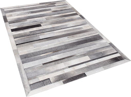 AZAY - Laagpolig vloerkleed - Lichtgrijs - 140 x 200 cm - Koeienhuid leer