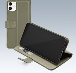 Mobilize Telefoonhoesje geschikt voor Apple iPhone 12 Hoesje | Mobilize Premium Gelly Wallet Bookcase Portemonnee | Pasjeshouder voor 3 Pasjes | Telefoonhoesje voor Pinpas / OV Kaart / Rijbewijs - Groen