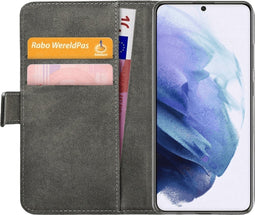 Mobilize Telefoonhoesje geschikt voor Samsung Galaxy S21 Hoesje | Mobilize Classic Gelly Wallet Bookcase Portemonnee | Pasjeshouder voor 2 Pasjes | Telefoonhoesje voor Pinpas / OV Kaart / Rijbewijs - Zwart