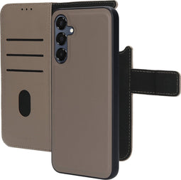 Mobiparts hoesje geschikt voor Samsung Galaxy A16 - Wallet 2-in-1 Boekhoesje - MagSafe - Echt Leder - Uitneembare Case - Sterke Magneet Sluiting - Contactloos betalen - Beige