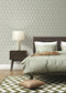 DUTCH WALLCOVERINGS Behang Geometric goudkleurig en groen