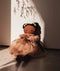 Mrs Ertha Dollies Poppetje 35cm - Sugar Bee
