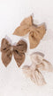 Mrs Ertha Fable haarclip met strik - Flower Buds