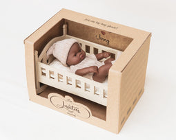 Mrs Ertha Lupitas Pop - Pop met bedje en beddengoed - Jinny Bouquet Silhouette