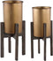 PTMD Neva goudkleurige ijzer plantenbakken houten voetstuk set van twee maat in cm: 25 x 25 x 58 - Goud