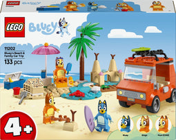 LEGO® Bluey - Bouwset Bluey's Autorit naar het Strand - Inclusief minifiguren en accessoires