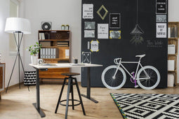 Dextro plus zit/sta 180x90cm, electrisch hoogte verstelbare werkplek, T-poot frame. Frame kleur wit (RAL9010) en blad Schaduw Zwart.