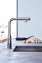 GROHE Essence SmartControl - Keukenkraan - uittrekbare sproeikop 360° draaibaar - hard graphite (antraciet)