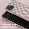 Selencia Hoesje Geschikt voor iPhone 15 Hoesje Met Koord - Selencia Siliconen design hoesje met afneembaar koord - Roze / Irregular Check Sand Pink