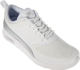 Nike Air Max Thea Sneakers Dames Sportschoenen - Maat 38.5 - Vrouwen - wit
