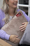 Nikki Amsterdam | The.Pillow | Taupe | Bruin | Duurzaam | Draadloos | 60 x 45 x 18cm | Infrarood | Warmtekussen | In en Outdoor | Loungekussen | incl 16.000 mAh Powerbank | Gebruiksduur: tot 14 uur