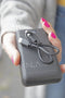Nikki.Amsterdam - The.Plaid Taupe - Draadloze warmtedeken - 20.000 mHa Powerbank - Teddy fleece