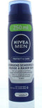 NIVEA MEN Protect & Care Hydraterend - 250 ml - Scheerschuim