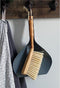 CABANAZ - stoffer en blik, metaal en bamboe, incl. magneet, DUSTPAN & BRUSH, grijs