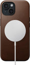 Nomad Modern Leather Case - Hoesje voor iPhone 15 - Nomad leder - Geschikt voor MagSafe en draadloos opladen - Bruin