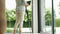 NOT A DESK Belgische Bureau en Laptop Standaard - Sit Sta Bureau - Verhoger - Standaard - FSC Bamboe - Laptophouder - Laptop tafel - Houder - Thuiswerken, op Kantoor & Buiten - Meer Energie & Productiviteit - Verstelbaar bureau met statief of tripod
