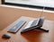 NOT A DESK Zwart zwevende bureau S - MDF hout - Made in Belgium - compact bureau - in hoogte en helling verstelbaar - mobiel zit sta bureau - draagbaar kantoor - multifunctioneel