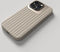 Nudient Bold MagSafe Case geschikt voor Apple iPhone 16 Pro Linen - Beige