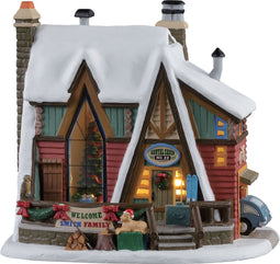 Lemax - 'Mountain Holiday Reunion' - Verlicht gebouw - Exclusief adapter (werkt ook op batterijen)