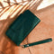 Selencia Hoesje Geschikt voor Samsung Galaxy S20 Ultra Hoesje Met Pasjeshouder - Selencia Surya 2-in-1 Uitneembare Vegan Lederen Bookcase - Groen