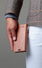 Dbramante1928 iPhone 12/12 Pro - Flip cover - Magneetsluiting en ruimte voor pasjes - Cognac