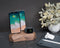 Oakywood Triple Dock - Massief Walnoot - compatible met Apple iPhone, Apple AirPods en Apple Watch (Lightning)